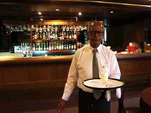 Pisco Sour at Gran Hotel Bolivar in Lima Peru